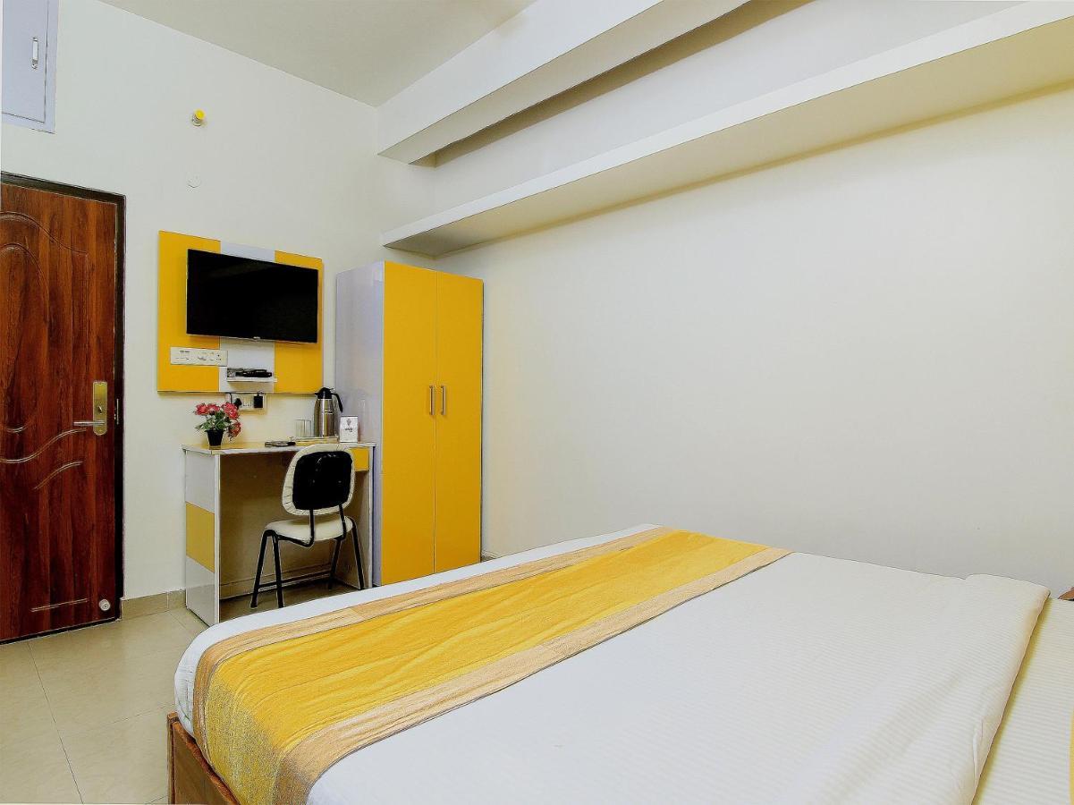 Oyo Flagship 4434 Earth Inn Лакхнау Экстерьер фото