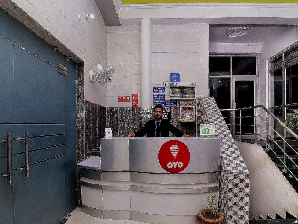 Oyo Flagship 4434 Earth Inn Лакхнау Экстерьер фото